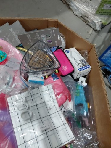 assorted MIXED item MYSTERY PALLET - VARIOUS PRODUCTS - aprox 300+ - (pallet #30) image 5