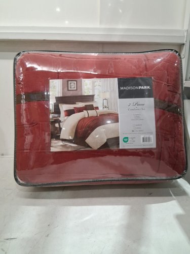 7PC Madison Park Palmer Luxury Faux Suede Comforter Set with 1 comforter, 1 bedskirt, 2 pillow shams, 3 decorative cushions- Cal KING - RED image 3