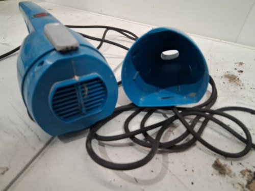 BISSELL FEATHERWEIGHT 3-IN-1 LIGHTWEIGHT CORDED STICK/HANDHELD VACUUM - BLUE (MODEL: 2033V) image 5