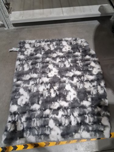 ultra soft faux fur throw blanket - 50" x 60" - tie dye black image 4