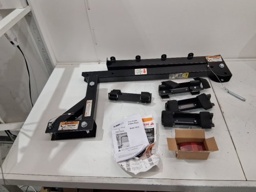 MAXXHAUL PRO-GRADE DELUXE HITCH MOUNT RACK 4-BIKES - 150LB MAX - BLACK (MODEL: 70210) image 3