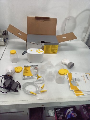 Medela Pump In Style New Pro Traditional Breast Pump - white (model: ‎101047090) image 2