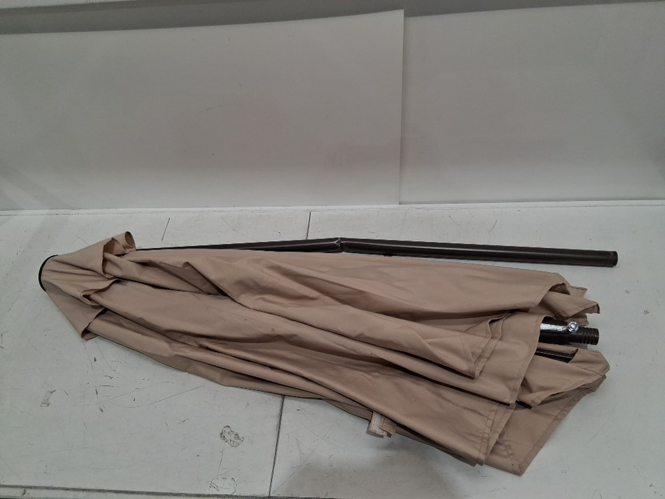 crank & tilt outdoor patio umbrella - 7FT - beige image 3