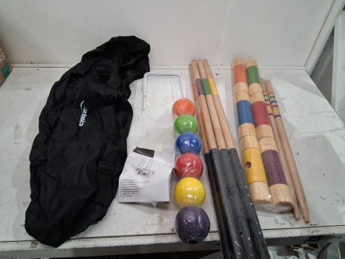 Amazon Basics Six Player Croquet Set with Wooden Mallets and Carry Case - black image 3