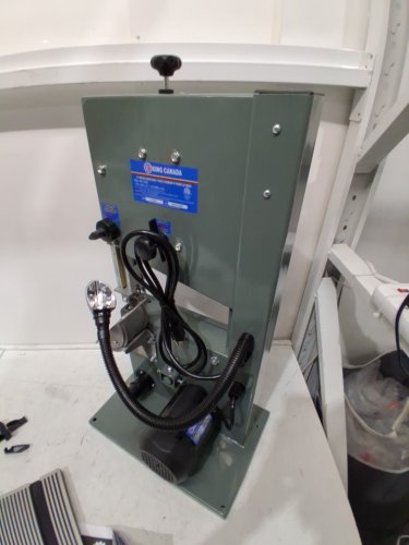 King Canada Wood Bandsaw with light & Laser - 9" - grey (model: KC-902C) image 4