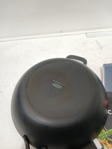 oxo obsidian carbon steel wok pan - 12" - black image 5