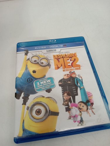 Despicable Me 2 Blu Ray with 3 mini-movies image 2