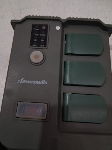 Dewenwils digital outdoor power stake timer- green (model:SP-058A) image 3