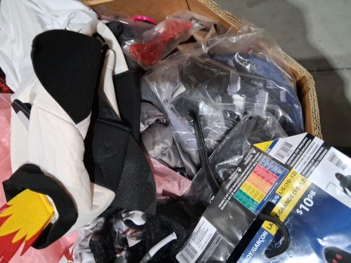 assorted MIXED item Halloween costume MYSTERY PALLET - VARIOUS costumes - aprox 150+ (PALLET #3) image 4
