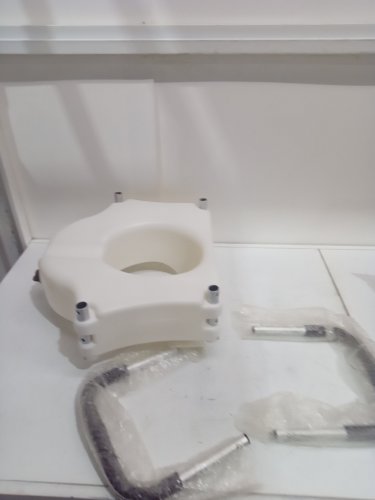 Raised Toilet Seat with 2-Level Adjustable Height Handles - (model: rf07-0011) image 3