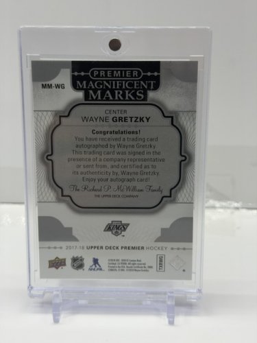 Signed Wayne Gretzky on card auto - 2017-18 UPPER DECK PREMIER MAGNIFICENT MARKS  MM-WG image 4