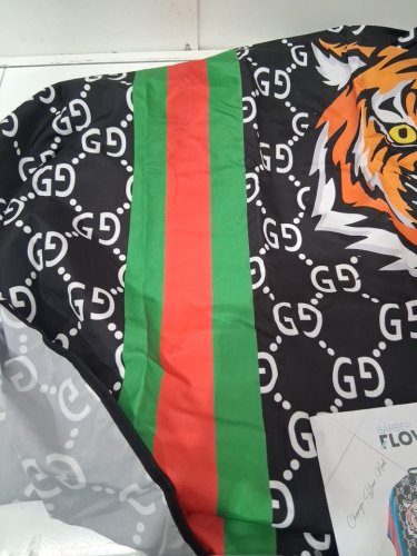barber flow Gucci tiger cape - king size - assorted colours image 4