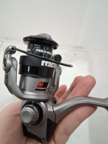 ABU GARCIA MAX X SP750 SPINNING FISHING REEL - AMBIDEXTROUS - 5.2:1 GEAR RATIO - GREY/BLACK (MODEL: MAXXSP750) image 4