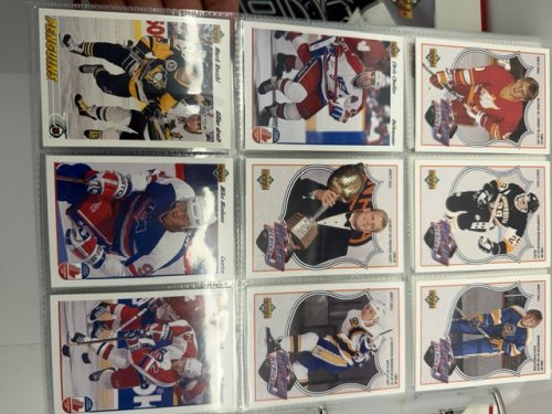1300+ APPROX ASSSTD 1991/92/93 NHL UPPER DECK HOCKEY CARDS IN ENGLISH AND FRENCH VERSIONS image 17