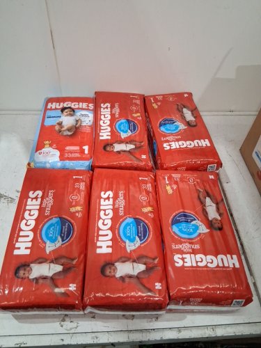 198PK HUGGIES LITTLE SNUGGLERS BABY DIAPERS - SIZE 1 (UP TO 14LB) - DISNEY WINNIE THE POOH (MODEL: 56308) image 2
