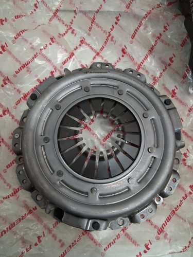 a-premium clutch kit with flywheel - fits select models - steel (model : CLK05173-c / r122313019) image 5