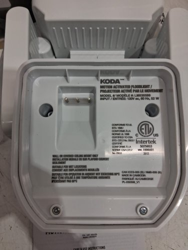Koda LED motion activated security light with nightlight - 240° sensor - 70ft Range - 4200LM - WHITE (Model: 1806206) image 3
