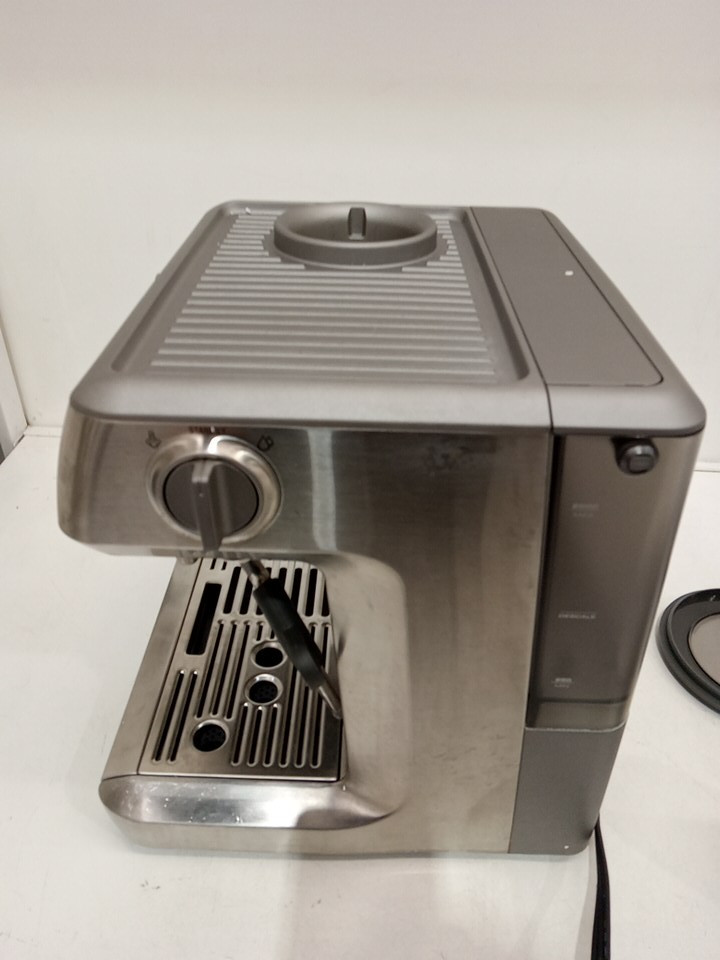 BREVILLE THE BARISTA EXPRESS ESPRESSO MACHINE WITH BUILT-IN COFFEE GRINDER & MILK FROTHER - BRUSHED STAINLESS STEEL (MODEL: bes870xl/a) image 10