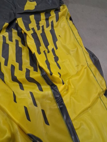 INTEX EXPLORER K2 2-PERSON INFLATABLE KAYAK SET WITH ALUMINUM OARS & PUMP - YELLOW (MODEL: 68307EP) image 8