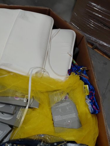 assorted MIXED item MYSTERY PALLET - VARIOUS PRODUCTS - aprox 300+ - (pallet #34) image 6