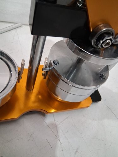 VEVOR diy button/badge punch press & button maker - 3" - ORANGE/BLACK/stainless steel (model: JS-75-GD-01) image 5