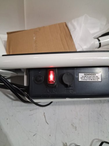 Razor e200 Electric Scooter - white / red (13112410) image 20