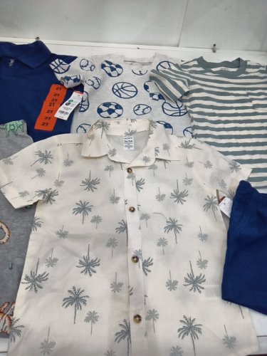 6 ASSORTED BOY'S CLOTHES - SIZES 2T-3T image 3