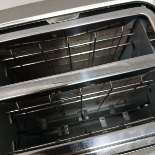 CUISINART 2-SLICE TOUCH SCREEN DIGITAL TOASTER - STAINLESS STEEL (MODEL: 2691349 / RBT-1680PCC-1PKC) image 4