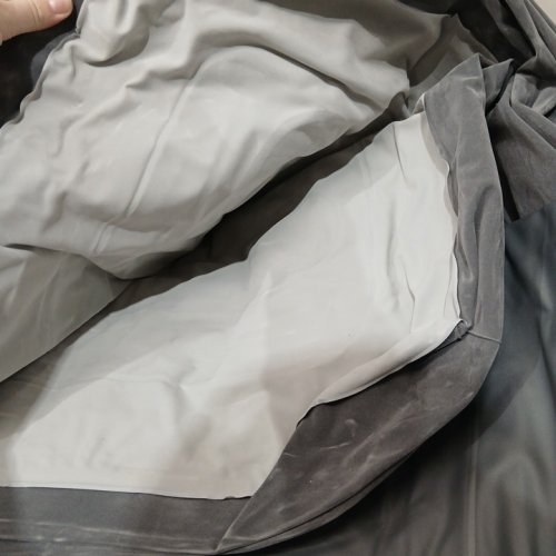 INTEX DURA-BEAM SERIES DELUXE COMFORT INFLATABLE AIR MATTRESS WITH INTERNAL ELECTRIC PUMP - 18" - QUEEN - GREY / BLACK (MODEL: 67769ED) image 4