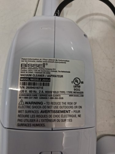 BISSELL FEATHERWEIGHT 3-IN-1 STICK/HAND VACUUM CLEANER - WHITE - (MODEL: 2033J) image 5
