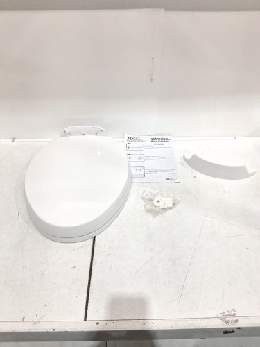 TOTO OVAL SOFTCLOSE® NON-SLAMMING ELONGATED TOILET SEAT AND LID - COTTON WHITE (SS204#01) image 4