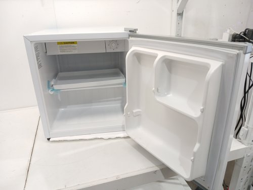 BLACK+DECKER Energy Star Mini Fridge Refrigerator - 19.7" - 1.7Cu.FT - White (Model: bcrk17w) image 5