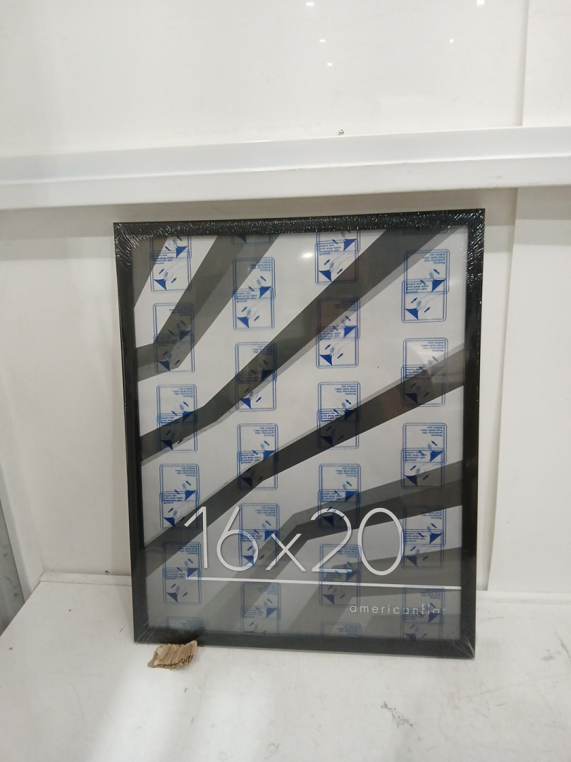 Americanflat thin border Plexi Glass Picture Frame - 16" x 20" - black (model: LX1620BLK) image 2