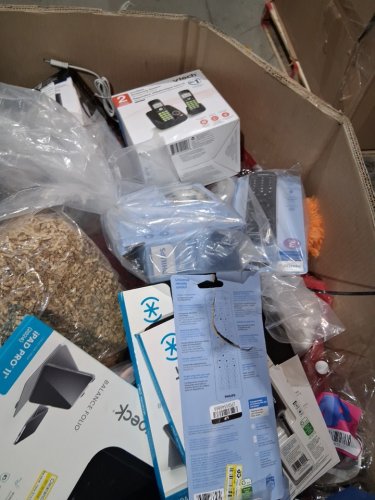 assorted MIXED item MYSTERY PALLET - VARIOUS PRODUCTS - aprox 300+ - (pallet #39) image 5