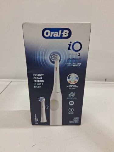 oral-b io series 2 smart electric toothbrush starter kit - white - (model:s2.1c9.0 / 3757) image 4