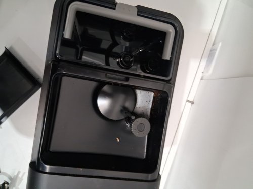 SMEG AUTOMATIC ESPRESSO COFFEE MACHINE WITH BUILT-IN COFFEE GRINDER & STEAM WAND - 8-CUP CAPACITY - FULL BLACK (MODEL: BCC12FBMUS) image 8