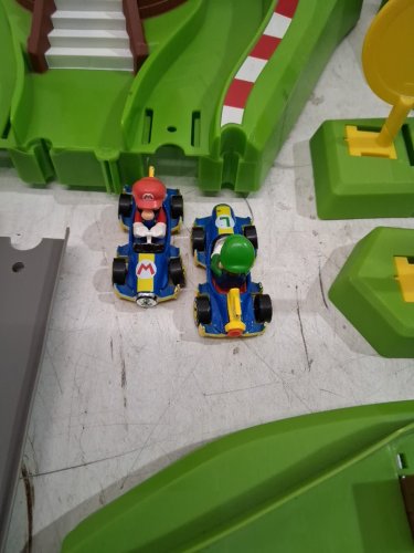 hotwheels mariokart circuit track racing set with mario & yoshi toy cars (MODEL: HFY15) image 5