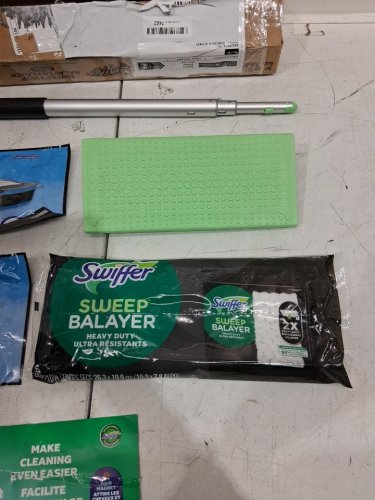 SWIFFER 2-IN-1 SWEEP AND MOP DELUXE MULTI SURFACE MOPPING AND SWEEPING KIT- GREEN/BLACK image 4