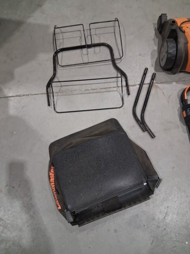 LawnMaster Electric Dethatcher and Scarifier - 10.5Gal Collection Bag - 15" - 13AMP (MODEL: GV1314) image 4
