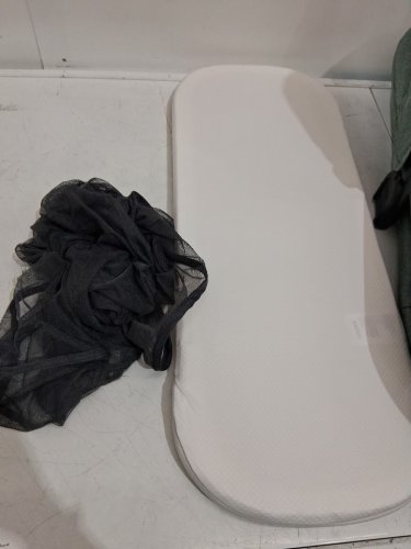 UPPAbaby Bassinet V3 - Compatible with Vista, Cruz, Ridge Strollers - 20lbs max - gwen GREEN Mélange/black Frame - (model: 0903-bas-na-gwn) image 5