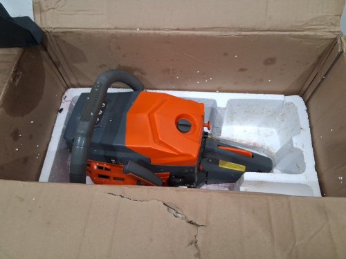 baotree Gas Chainsaw with 2-Cycle Engine and Anti-Vibration System - 62cc - 20" - orange/black (model:631060186627) image 2