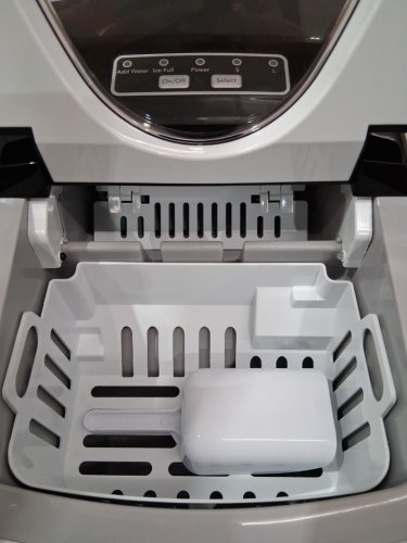 FRIGIDAIRE COMPACT ICE MAKER - MAKES 26LBS/DAY - metallic RED (MODEL: EFIC117-SSRED-COM) image 5
