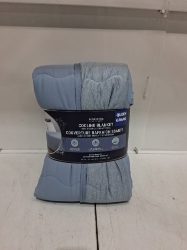 BERKSHIRE REVERSIBLE DOWN-ALTERNATIVE COOLING BLANKET - QUEEN - BLUE (MODEL: 1986200) image 2