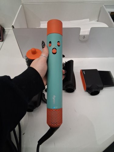 6PC DYSON AIRWRAP I.D CURLY + COILY MULTI STYLER AND HAIR DRYER WITH BLUETOOTH -CERAMIC PATINA/TOPAZ ( MODEL: HS08) image 9