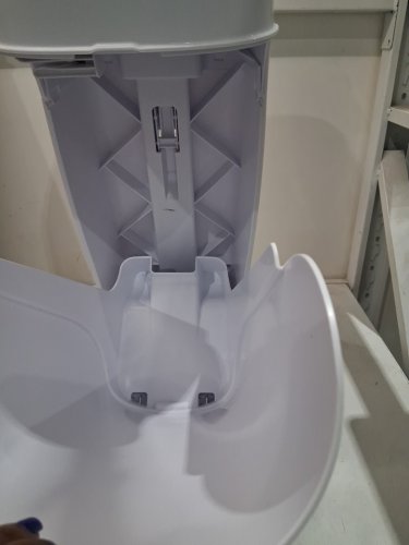 Playtex Diaper Genie Complete Diaper Pail System - White (model: I000422) image 4