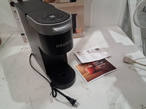 KEURIG K-SLIM SINGLE SERVE COFFEE MAKER - BLACK (MODEL: K900) image 3