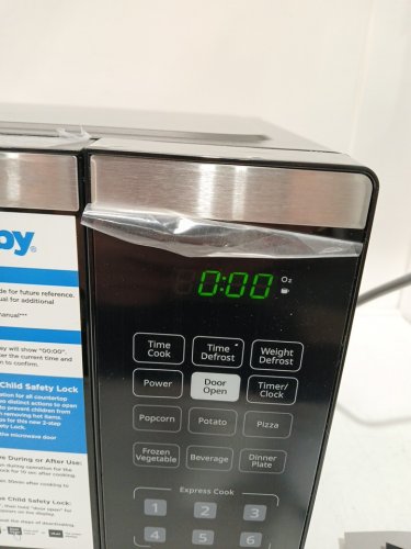 danby Countertop Microwave with child lock - 1.1 cu.ft. - Black Stainless Steel (model: dbmw1126bbs) image 4