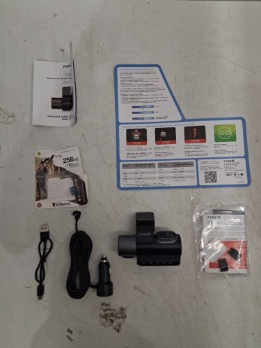 type s Dashcam with AI-Powered Driver Assistance - 4k - black (model: 1829139) image 2