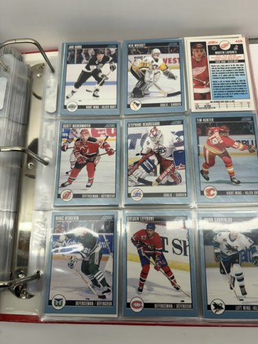 580 APPROX ASSSTD SCORE 1992 NHL HOCKEY CARDS image 8