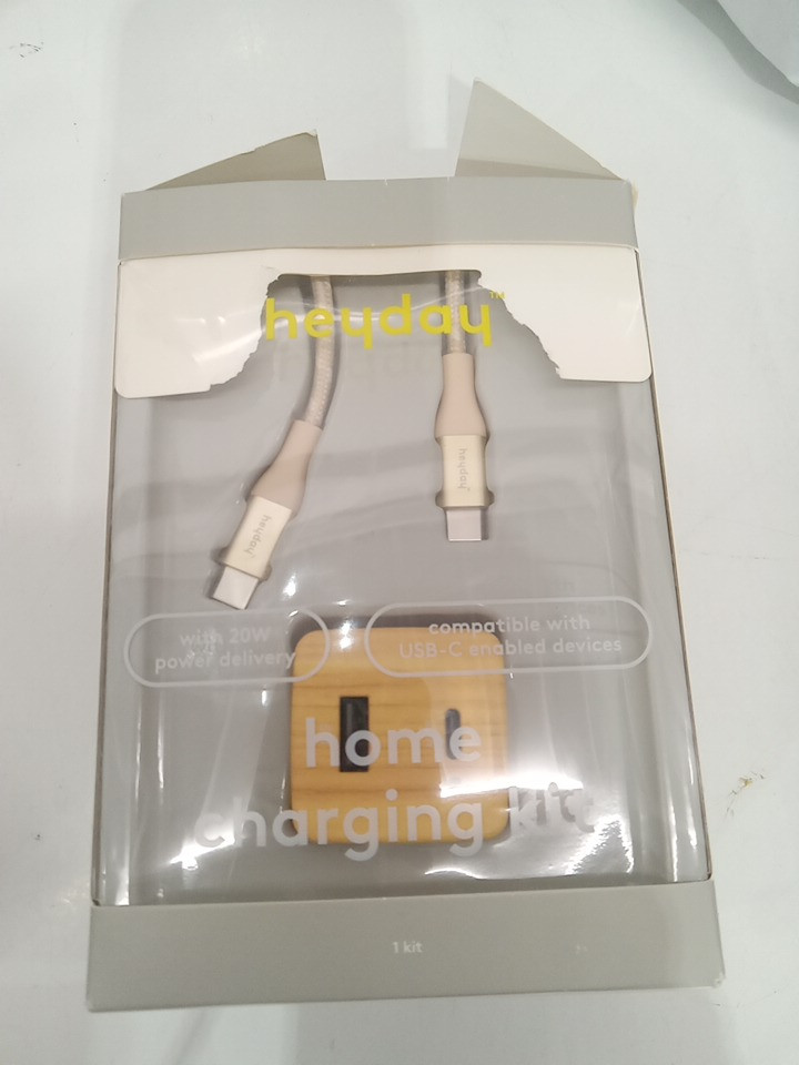2pc heyday DUAL Port USB-A and USB-C home charging kit with 6ft USB-C to USB-C cable - 25W - faux wood (model: CA086ZWWPW) image 2